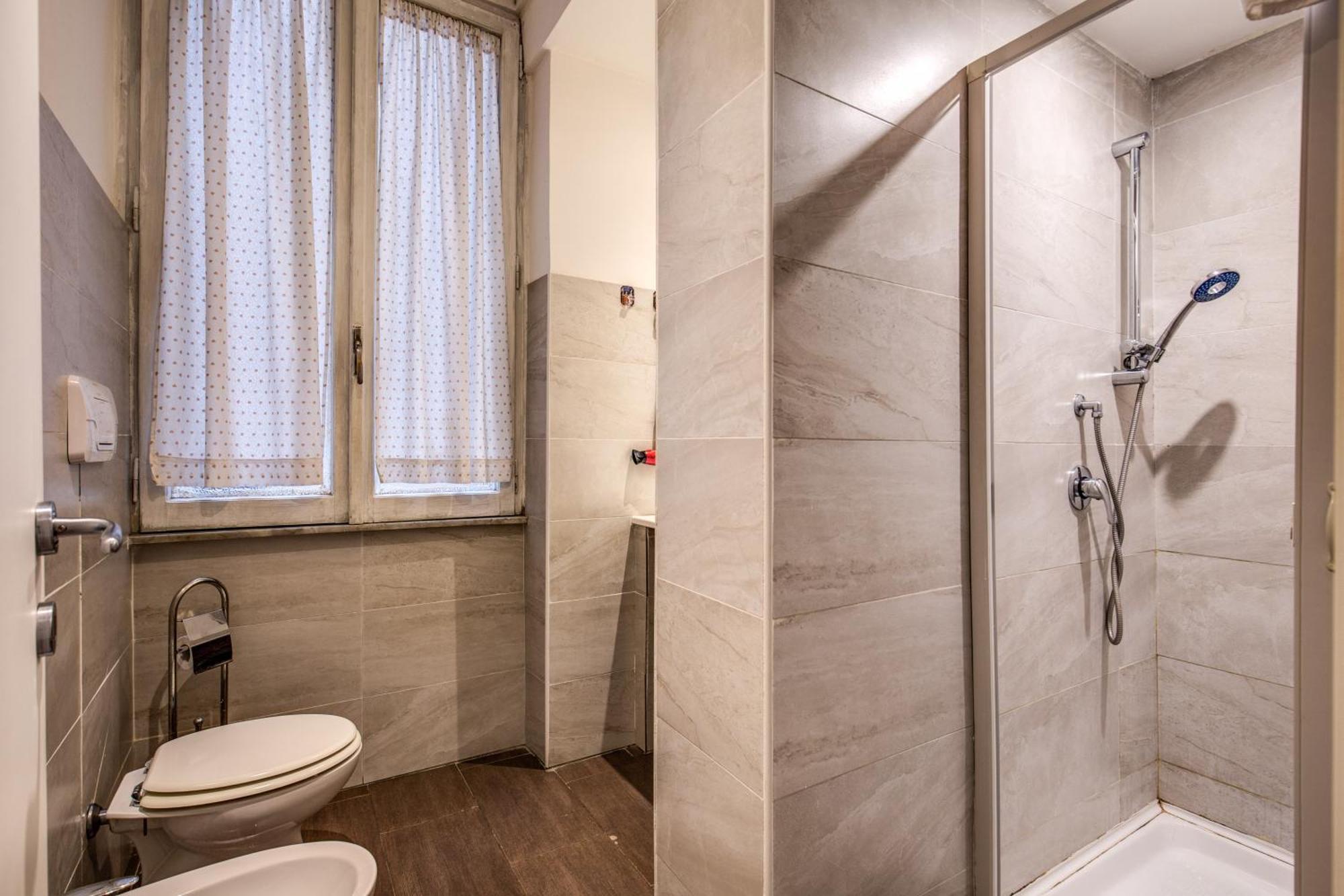 O La Civetta Di Trastevere Rom